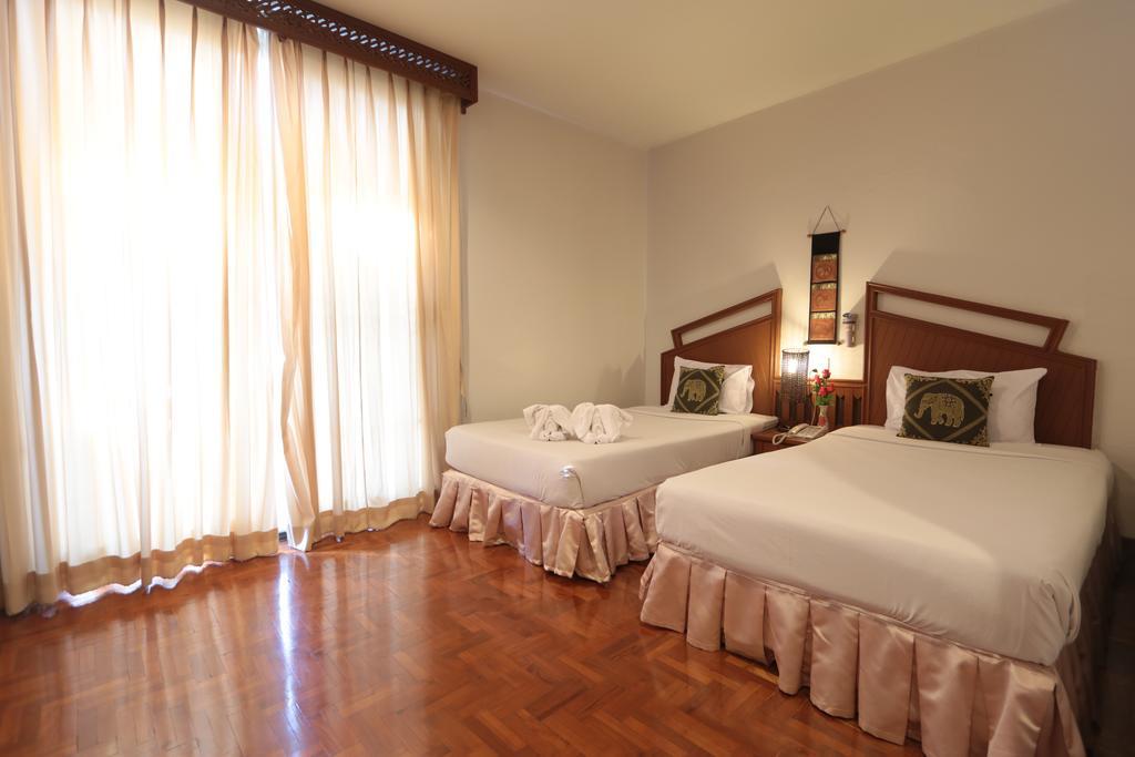 Baiyoke Chalet Hotel Mae Hong Son Exterior foto