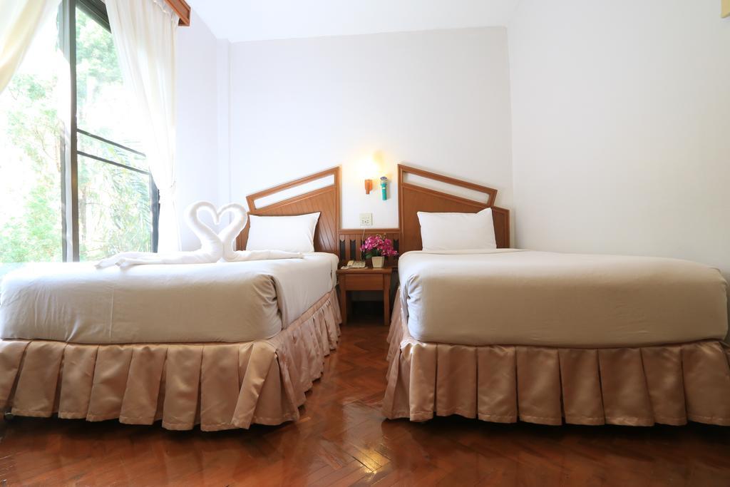 Baiyoke Chalet Hotel Mae Hong Son Exterior foto