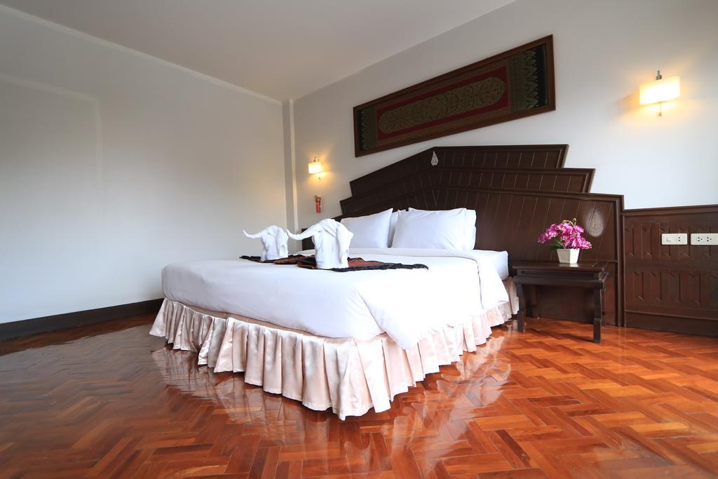 Baiyoke Chalet Hotel Mae Hong Son Exterior foto