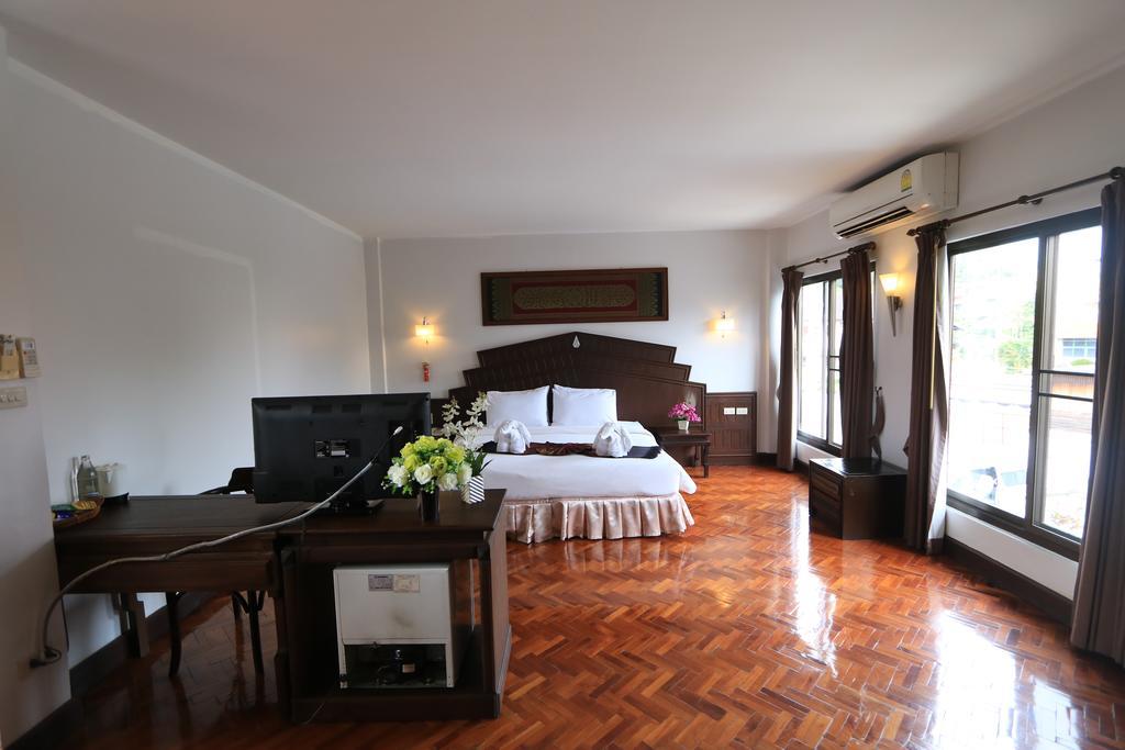 Baiyoke Chalet Hotel Mae Hong Son Exterior foto