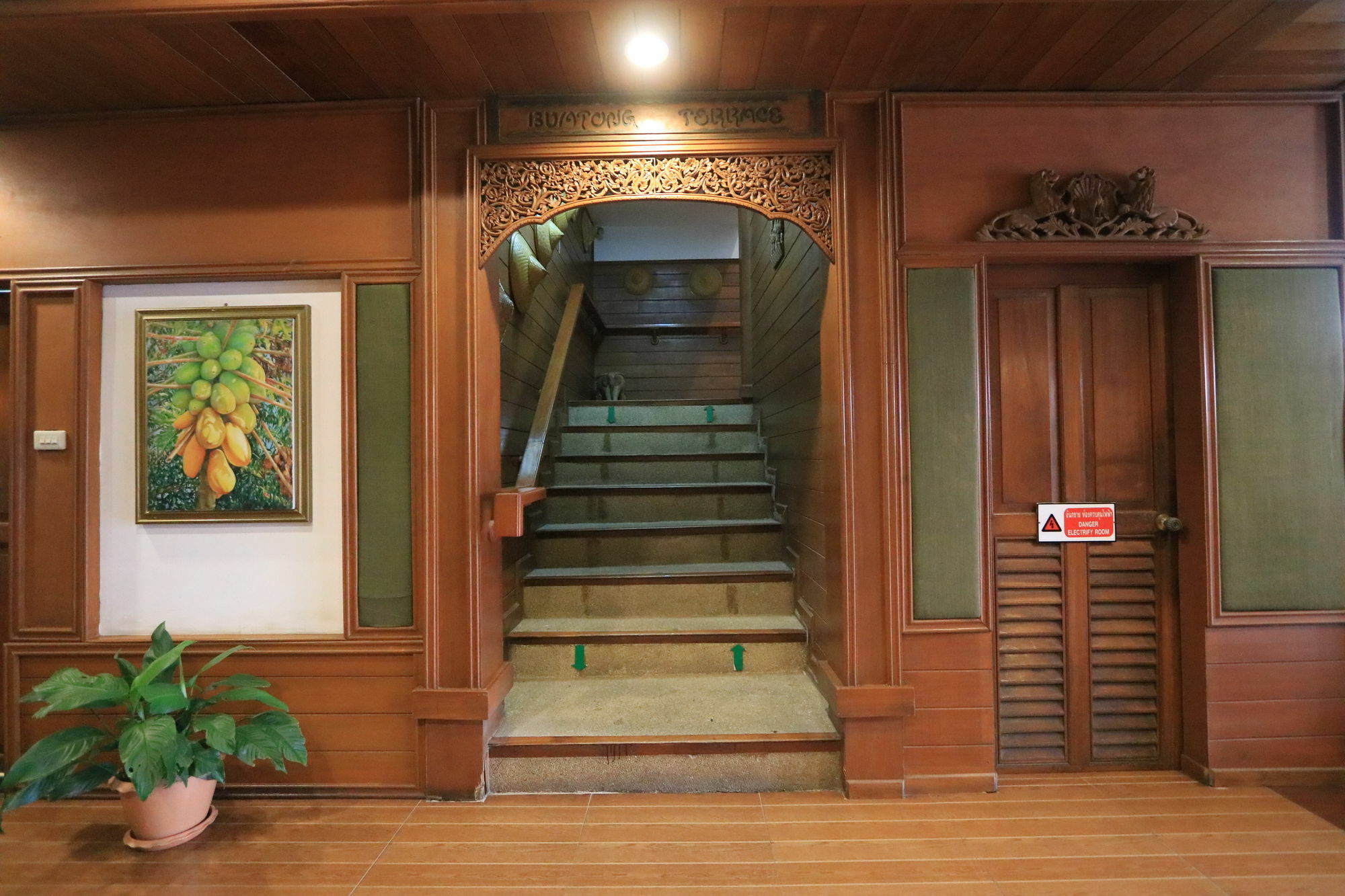 Baiyoke Chalet Hotel Mae Hong Son Exterior foto