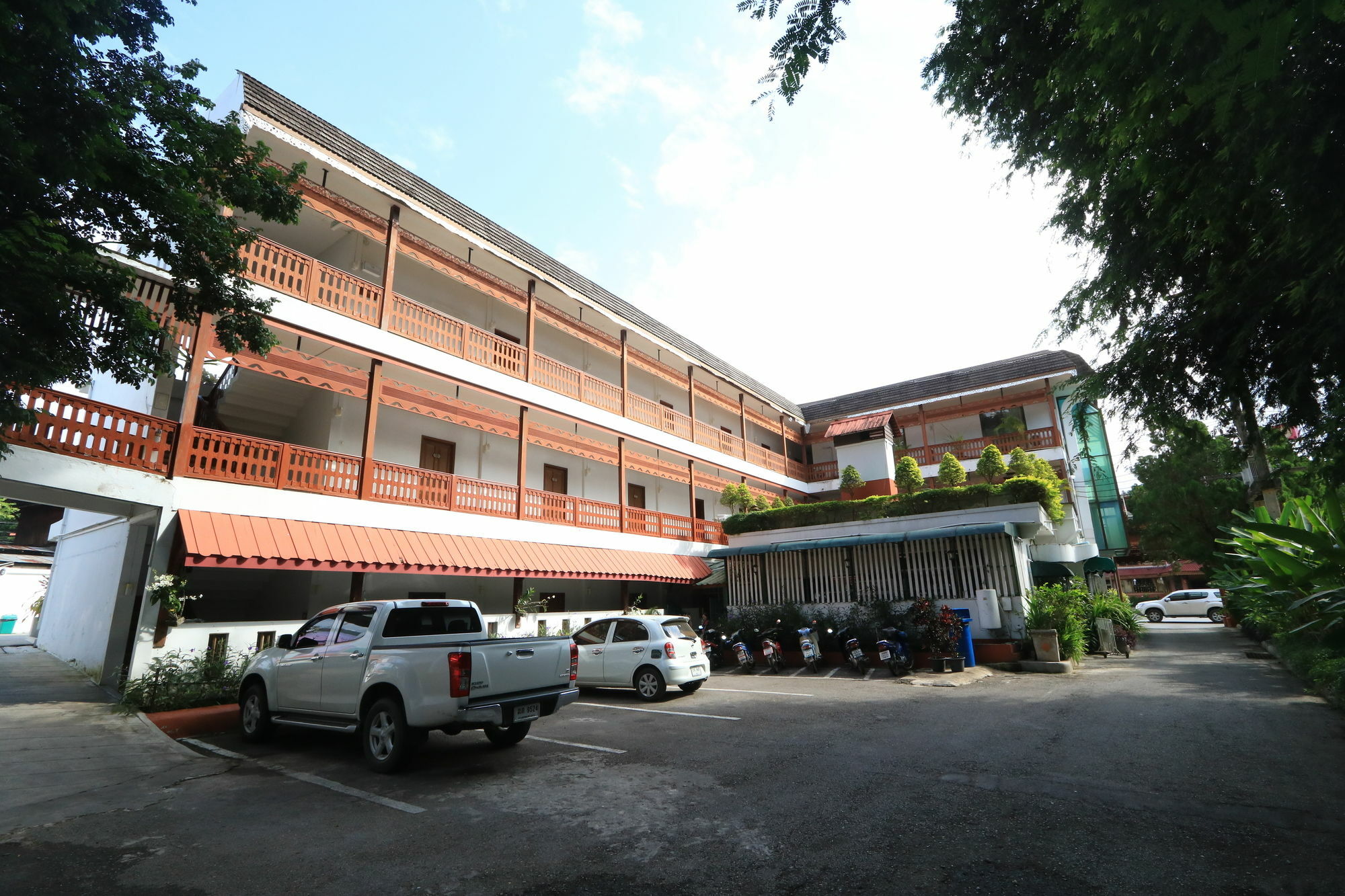 Baiyoke Chalet Hotel Mae Hong Son Exterior foto