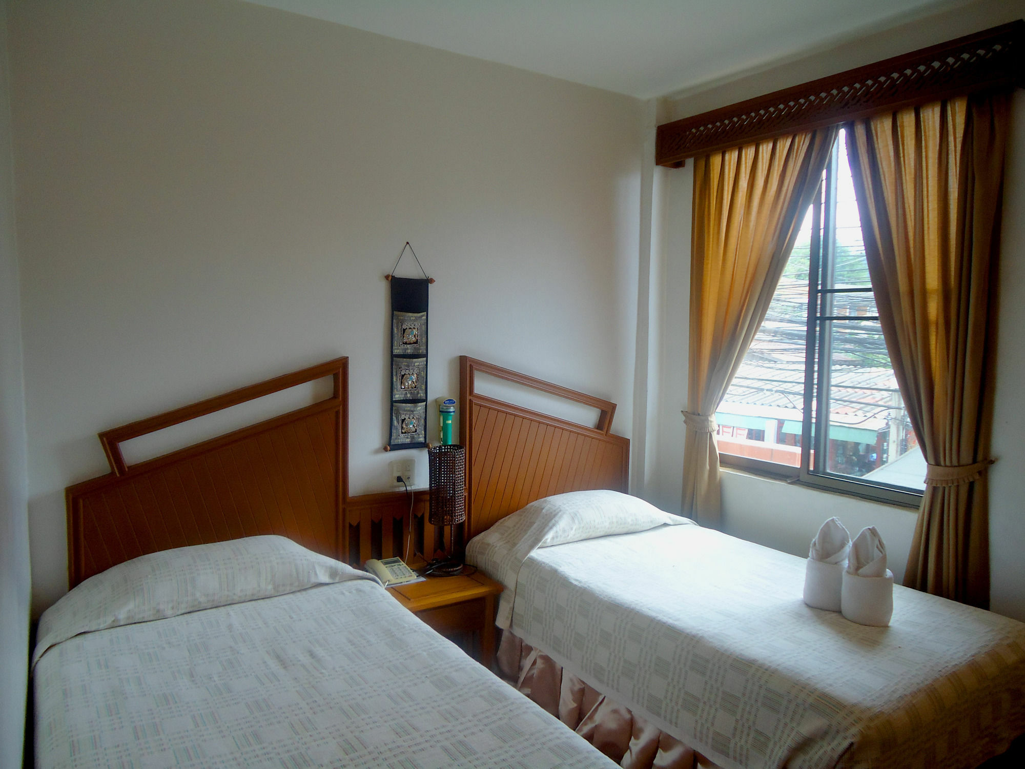 Baiyoke Chalet Hotel Mae Hong Son Exterior foto